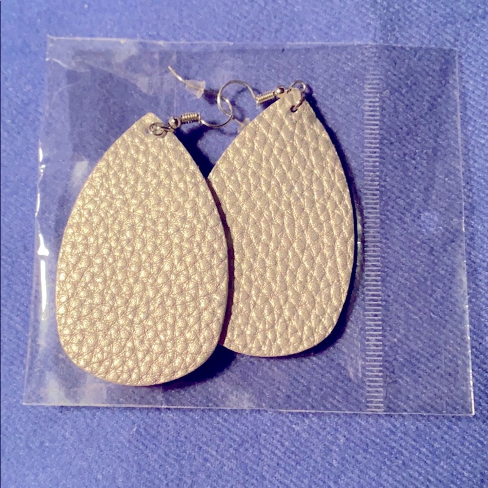 Silver lightweight leather earrings